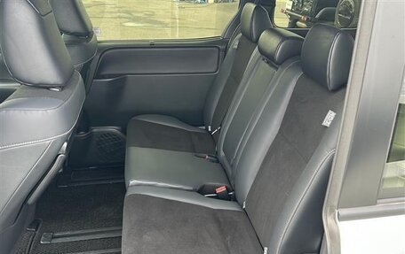 Toyota Noah III, 2021 год, 1 807 000 рублей, 18 фотография