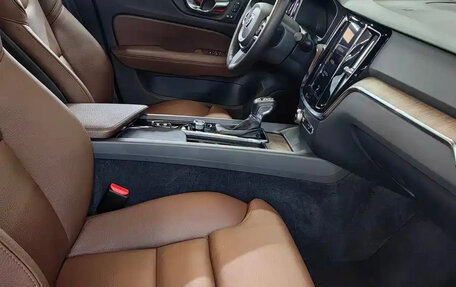 Volvo S60 III, 2021 год, 2 131 027 рублей, 12 фотография