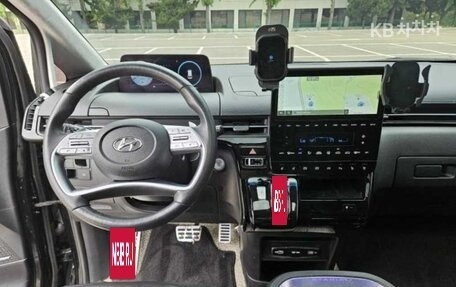 Hyundai Staria, 2023 год, 3 150 010 рублей, 6 фотография