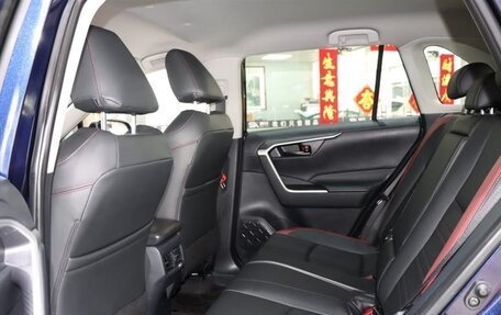 Toyota RAV4, 2023 год, 2 545 000 рублей, 12 фотография