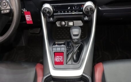 Toyota RAV4, 2023 год, 2 545 000 рублей, 9 фотография