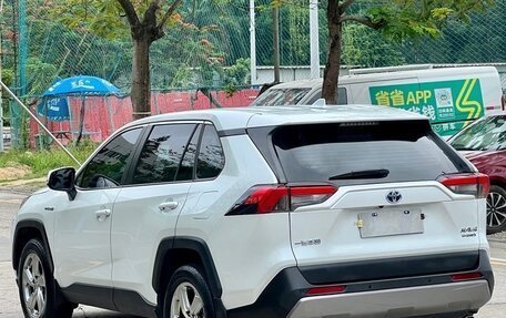 Toyota RAV4, 2022 год, 2 240 000 рублей, 16 фотография