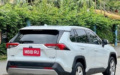Toyota RAV4, 2022 год, 2 240 000 рублей, 15 фотография