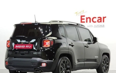 Jeep Renegade I рестайлинг, 2022 год, 2 280 000 рублей, 3 фотография