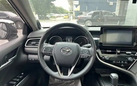 Toyota Camry, 2022 год, 2 540 000 рублей, 14 фотография