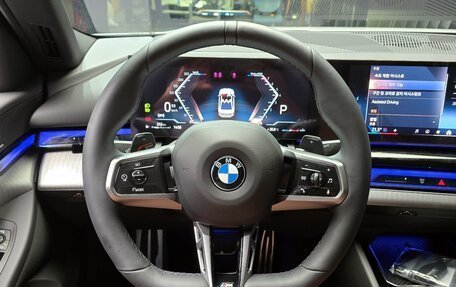 BMW 5 серия, 2024 год, 6 880 000 рублей, 12 фотография