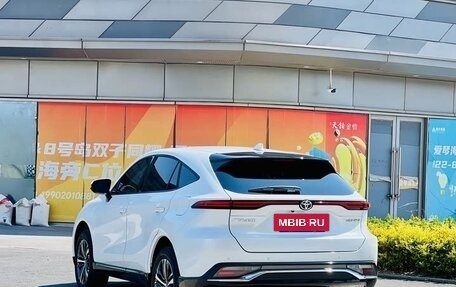 Toyota Venza, 2022 год, 2 500 000 рублей, 5 фотография
