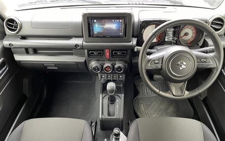Suzuki Jimny, 2021 год, 1 217 000 рублей, 9 фотография