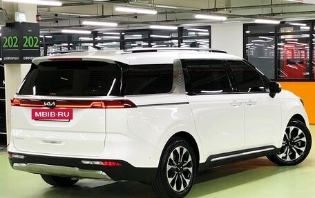 KIA Carnival, 2022 год, 2 750 000 рублей, 3 фотография
