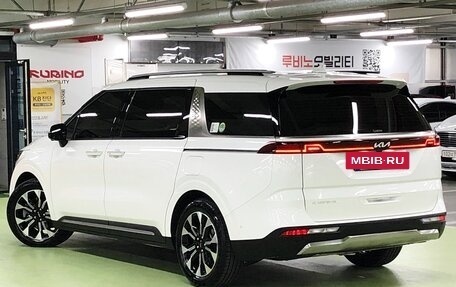 KIA Carnival, 2022 год, 2 750 000 рублей, 4 фотография