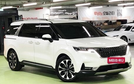 KIA Carnival, 2022 год, 2 750 000 рублей, 2 фотография