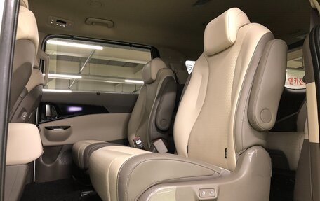KIA Carnival, 2022 год, 2 750 000 рублей, 16 фотография