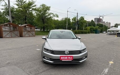 Volkswagen Passat B8 рестайлинг, 2016 год, 1 650 000 рублей, 4 фотография