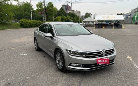 Volkswagen Passat B8 рестайлинг, 2016 год, 1 650 000 рублей, 18 фотография