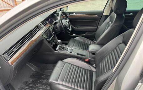 Volkswagen Passat B8 рестайлинг, 2016 год, 1 650 000 рублей, 24 фотография