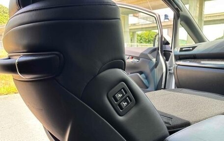 Toyota Alphard III, 2022 год, 4 100 001 рублей, 25 фотография