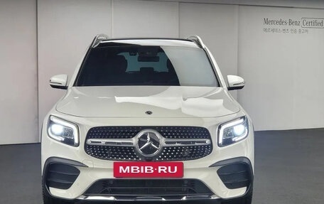 Mercedes-Benz GLB, 2022 год, 2 971 111 рублей, 3 фотография