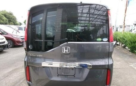 Honda Stepwgn IV, 2018 год, 1 370 000 рублей, 4 фотография