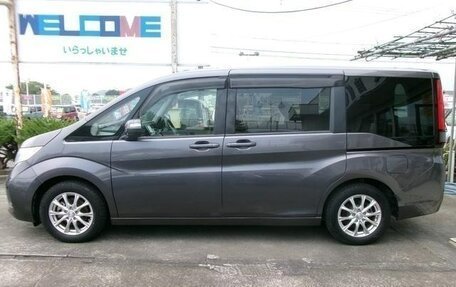 Honda Stepwgn IV, 2018 год, 1 370 000 рублей, 7 фотография