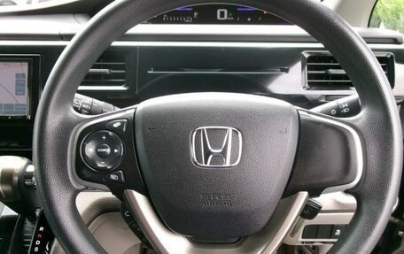 Honda Stepwgn IV, 2018 год, 1 370 000 рублей, 18 фотография