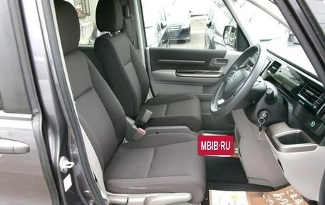 Honda Stepwgn IV, 2018 год, 1 370 000 рублей, 26 фотография