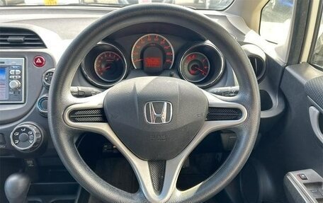 Honda Fit III, 2012 год, 605 000 рублей, 7 фотография