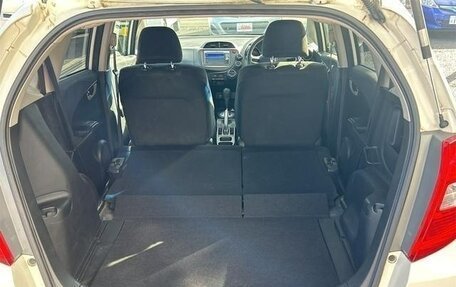 Honda Fit III, 2012 год, 605 000 рублей, 15 фотография
