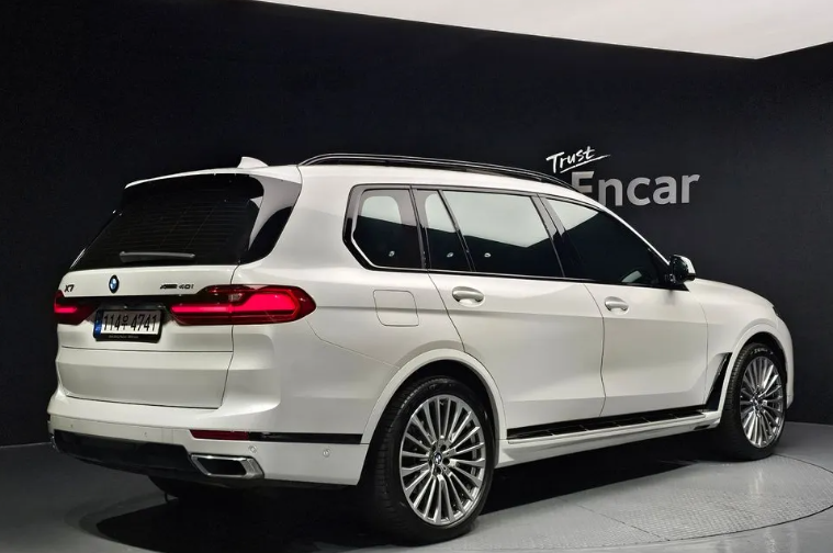 BMW X7 G07, 2021 год, 8 975 000 рублей, 2 фотография