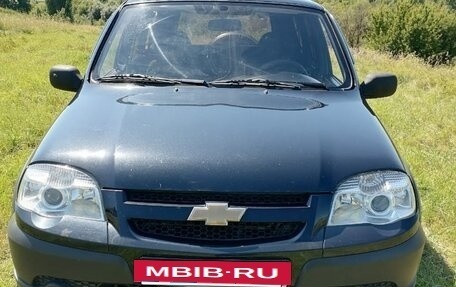Chevrolet Niva I рестайлинг, 2010 год, 520 000 рублей, 6 фотография
