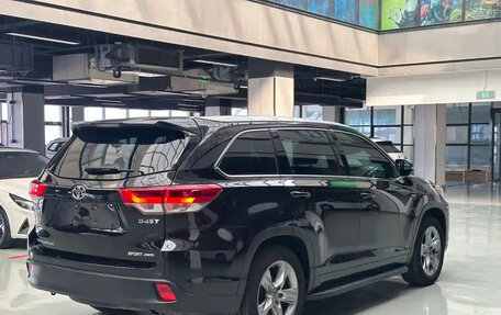 Toyota Highlander III, 2021 год, 2 843 027 рублей, 4 фотография