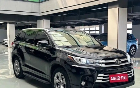 Toyota Highlander III, 2021 год, 2 843 027 рублей, 2 фотография