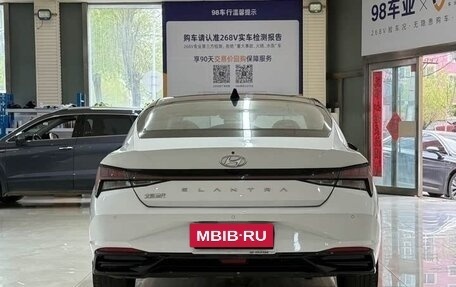 Hyundai Elantra, 2021 год, 1 420 000 рублей, 5 фотография