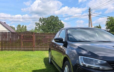 Volkswagen Jetta VI, 2013 год, 800 000 рублей, 2 фотография