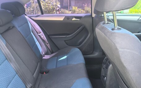 Volkswagen Jetta VI, 2013 год, 800 000 рублей, 10 фотография
