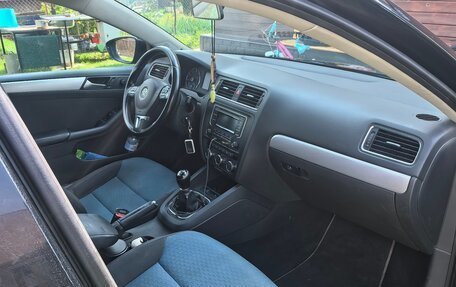Volkswagen Jetta VI, 2013 год, 800 000 рублей, 9 фотография
