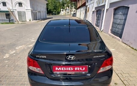 Hyundai Solaris II рестайлинг, 2011 год, 860 000 рублей, 5 фотография