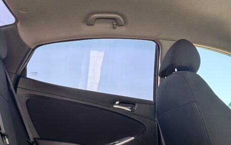 Hyundai Solaris II рестайлинг, 2011 год, 860 000 рублей, 18 фотография