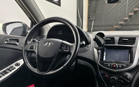 Hyundai Solaris II рестайлинг, 2011 год, 860 000 рублей, 26 фотография