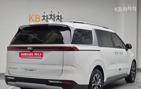KIA Carnival, 2021 год, 2 660 000 рублей, 3 фотография