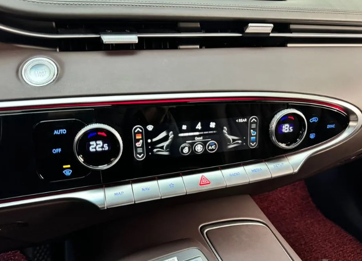 Genesis GV70, 2023 год, 4 700 000 рублей, 16 фотография
