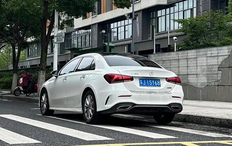 Mercedes-Benz A-Класс, 2021 год, 1 900 000 рублей, 12 фотография