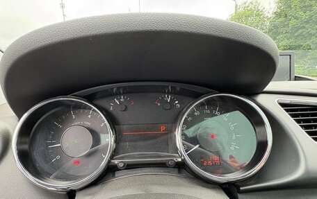 Peugeot 3008 I рестайлинг, 2013 год, 999 000 рублей, 12 фотография