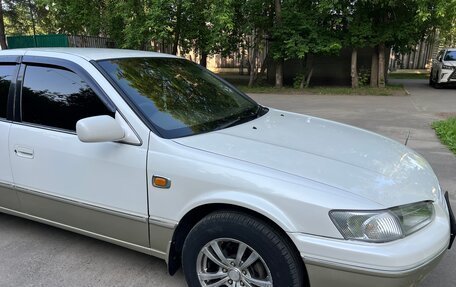 Toyota Camry, 1998 год, 550 000 рублей, 9 фотография