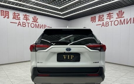 Toyota RAV4, 2022 год, 2 850 000 рублей, 6 фотография