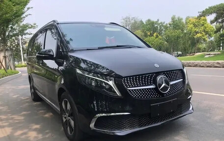 Mercedes-Benz V-Класс, 2022 год, 7 000 011 рублей, 2 фотография