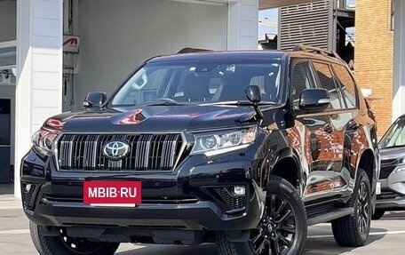 Toyota Land Cruiser Prado 150 рестайлинг 2, 2022 год, 6 500 334 рублей, 5 фотография