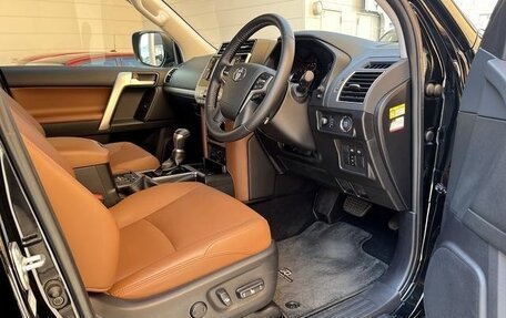 Toyota Land Cruiser Prado 150 рестайлинг 2, 2022 год, 6 500 334 рублей, 11 фотография