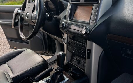 Toyota Land Cruiser Prado 150 рестайлинг 2, 2013 год, 3 950 000 рублей, 9 фотография