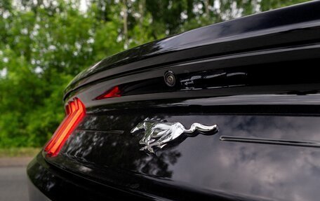 Ford Mustang VI рестайлинг, 2022 год, 4 280 000 рублей, 7 фотография