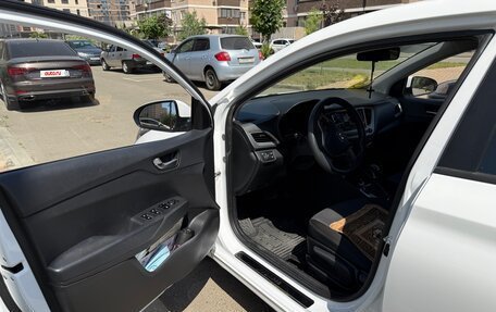 Hyundai Solaris II рестайлинг, 2021 год, 1 729 000 рублей, 9 фотография